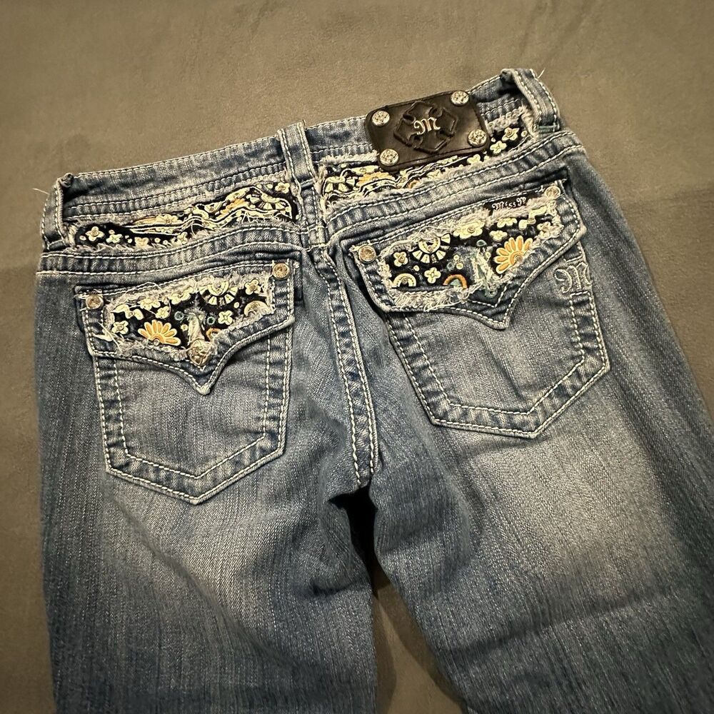 Miss Me Signature Cuffed Capri Jeans 27 Parsely Rhinestone Embellished Denim